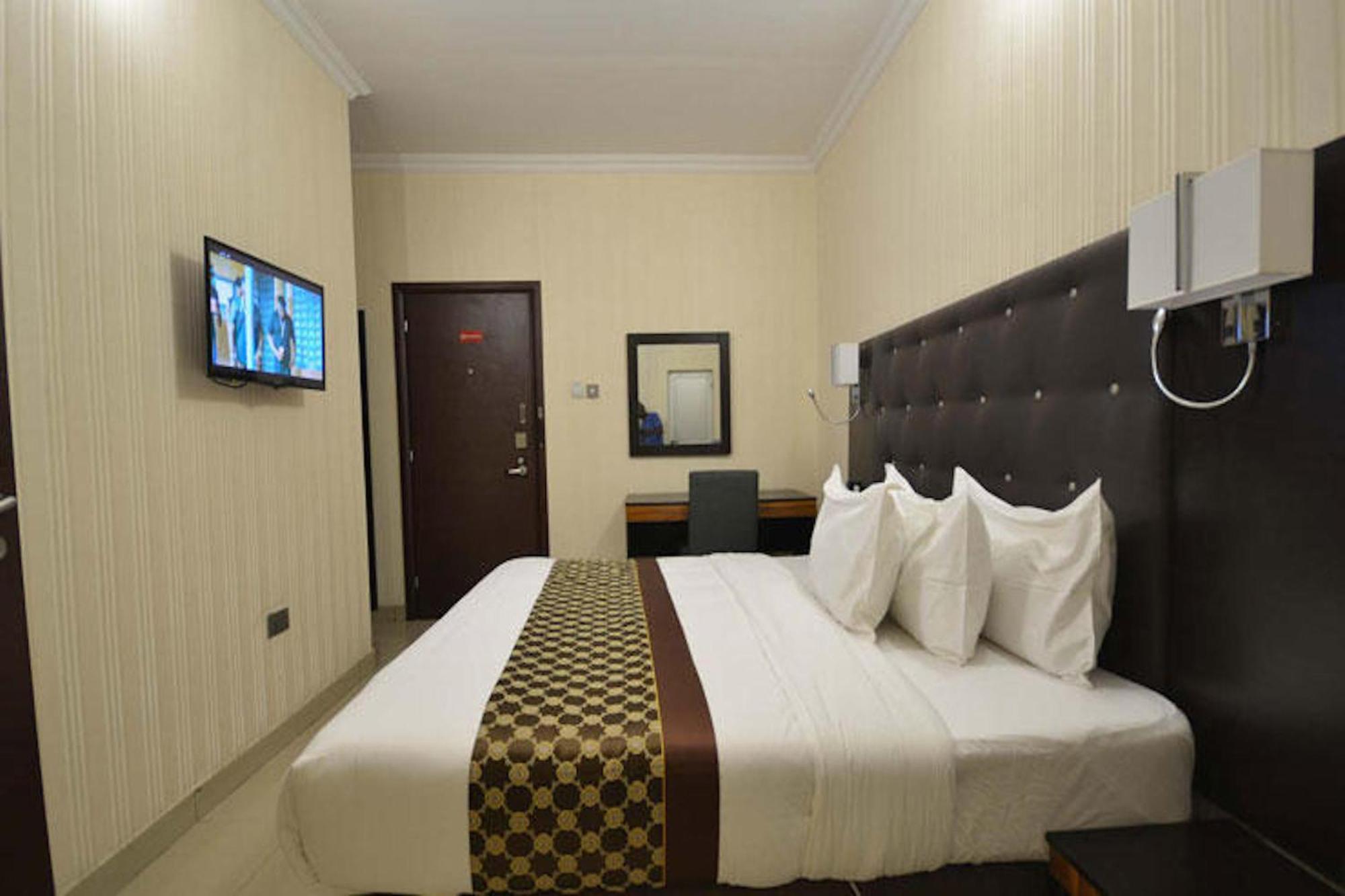 Lakeem Suites Agboyin Surulere Λάγος Εξωτερικό φωτογραφία